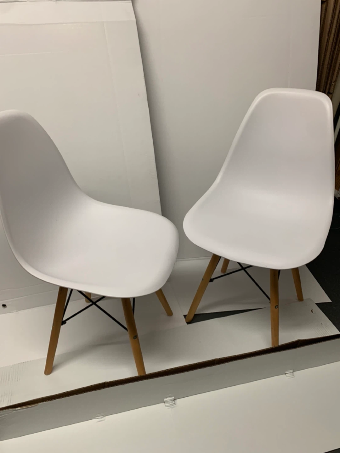 Set of 2 White Eames Style Dining Chairs - photo 2