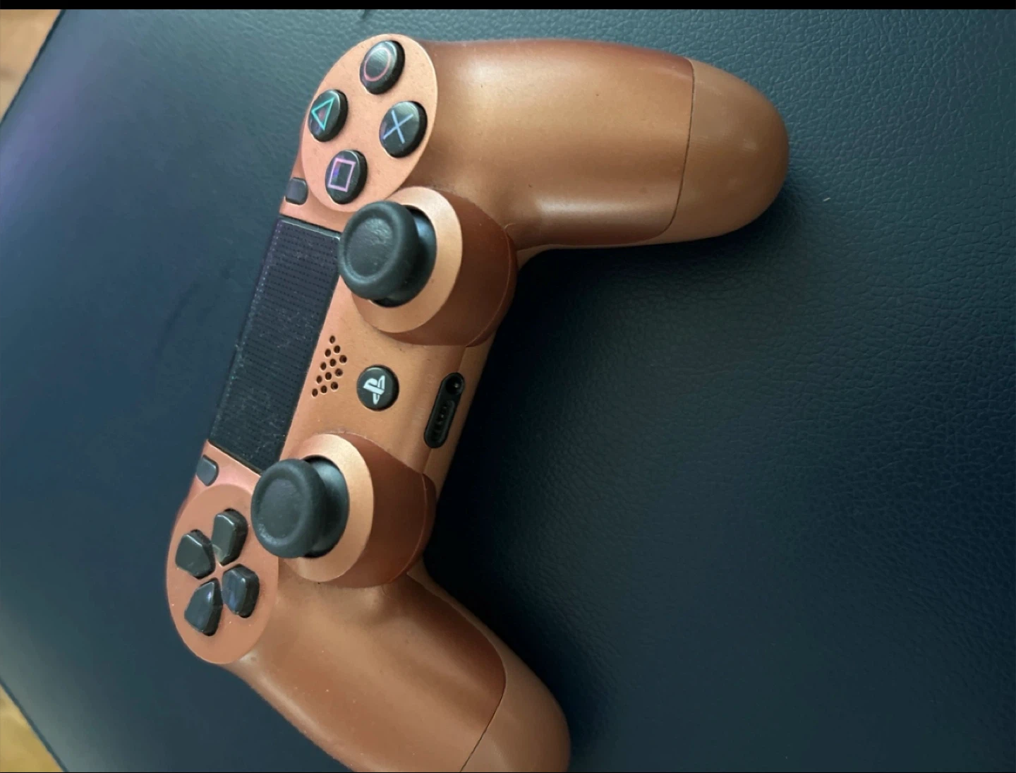 🥕 PlayStation 4 Copper Wireless Controller