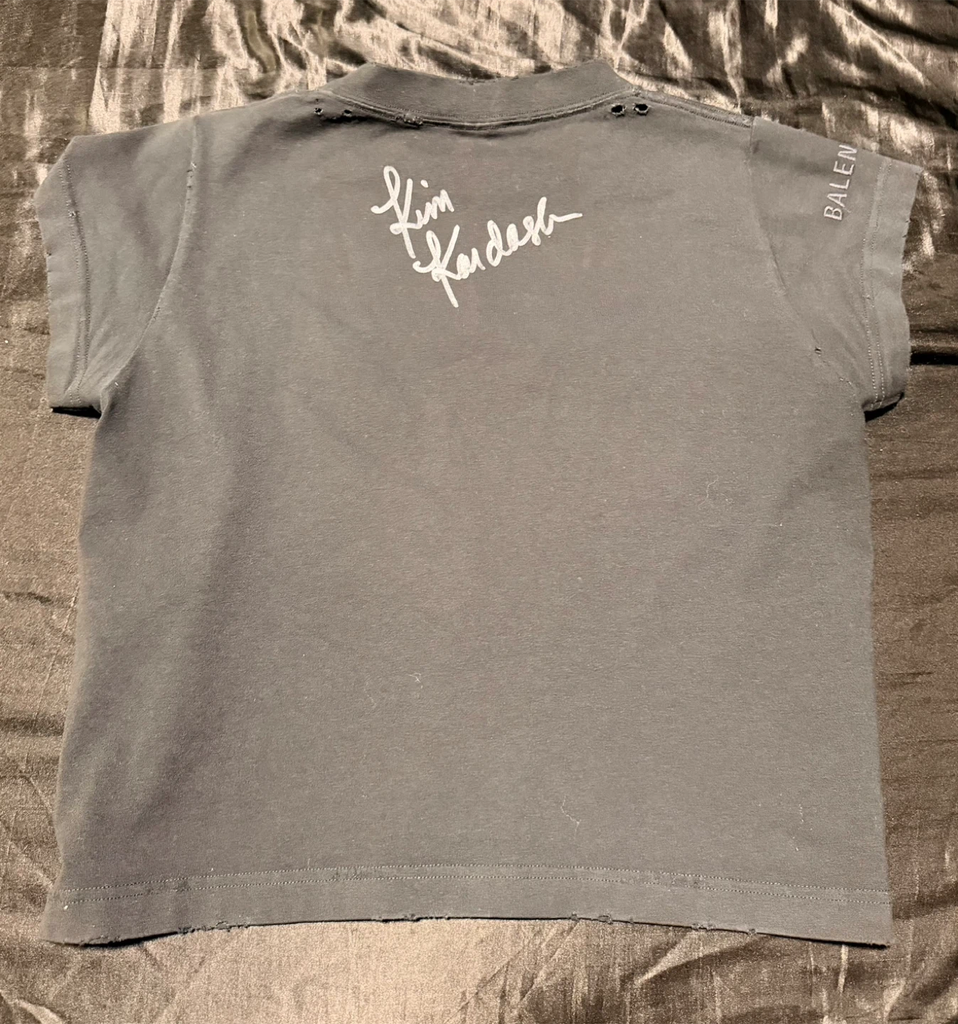 Balenciaga Kim Kardashian Skrunk Fit  T-shirt Size XL - photo 2