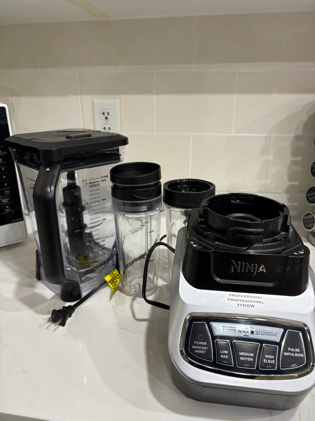 Ninja Professional 1100W Blender