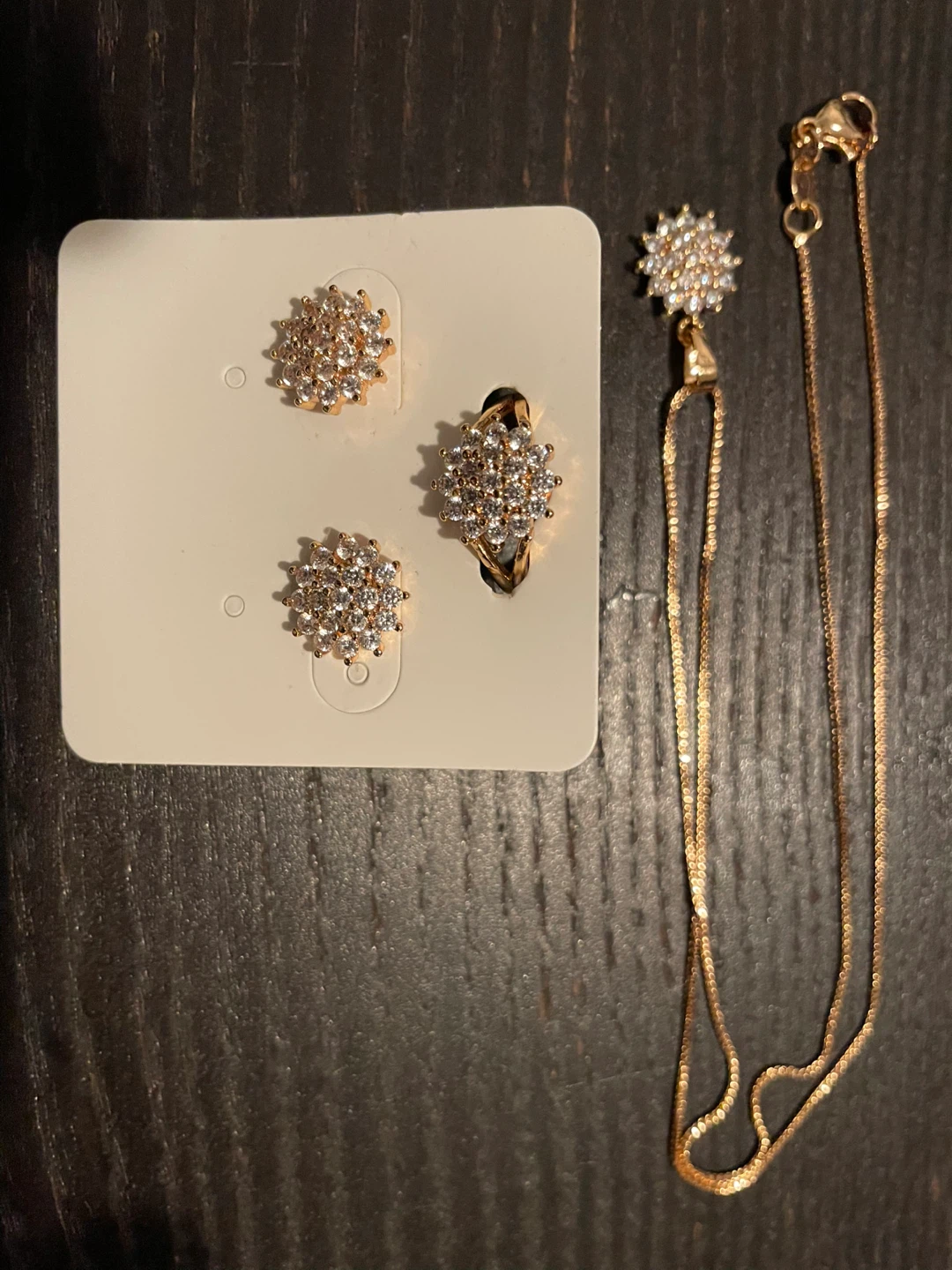 Jewellery Set: Necklace, Ring, Earrings