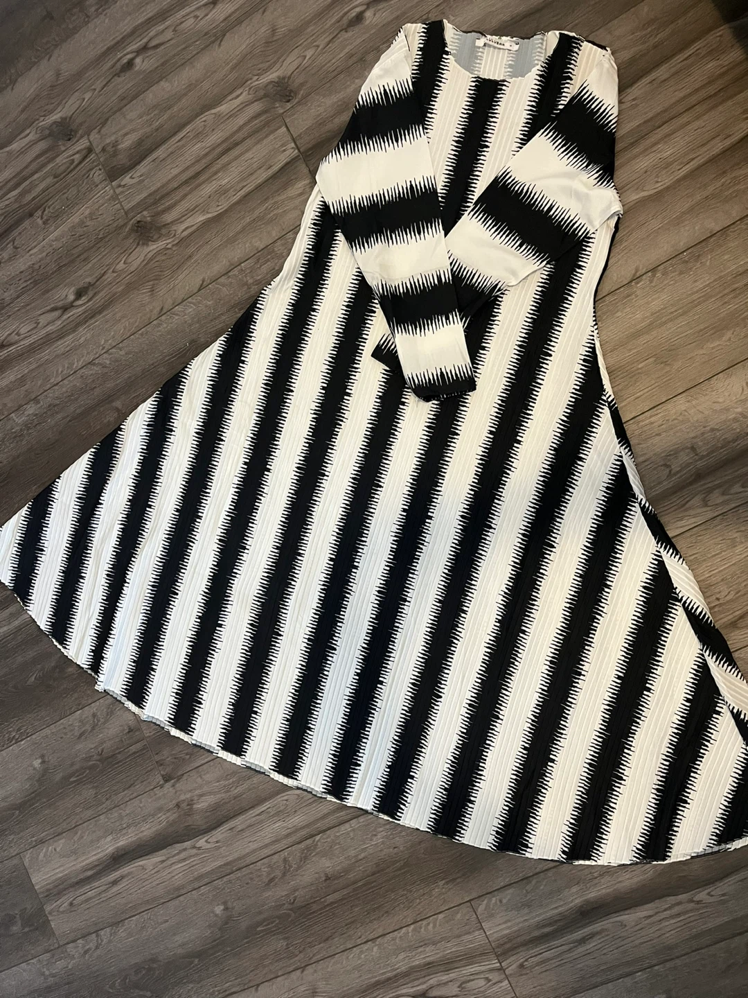 Black & White Striped Long Sleeve Dress