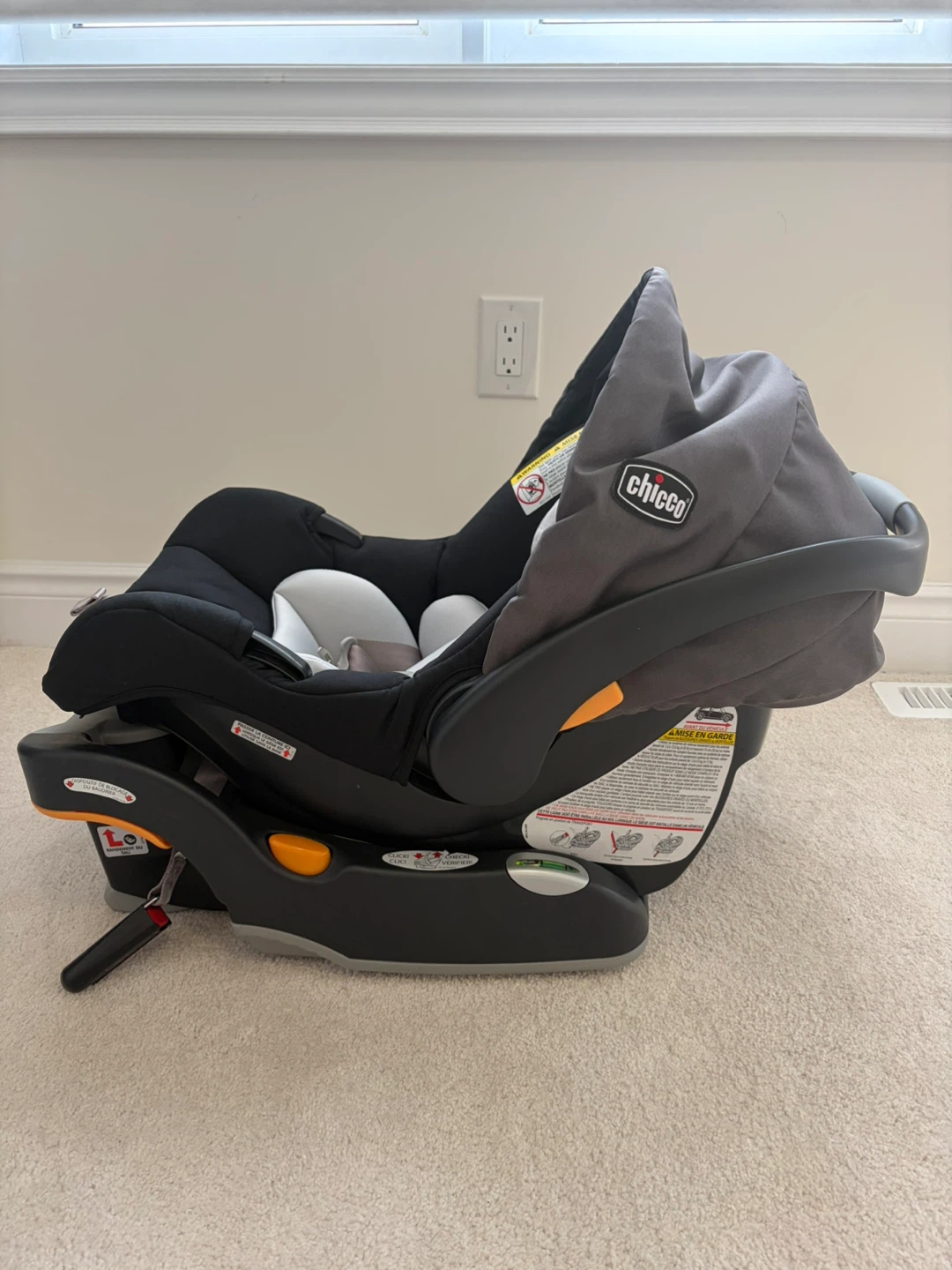 Chicco Infant Car Seat - Keyfit 30 with ClearTex - photo 4