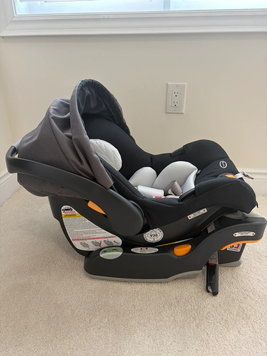 Chicco Infant Car Seat - Keyfit 30 with ClearTex - photo 3