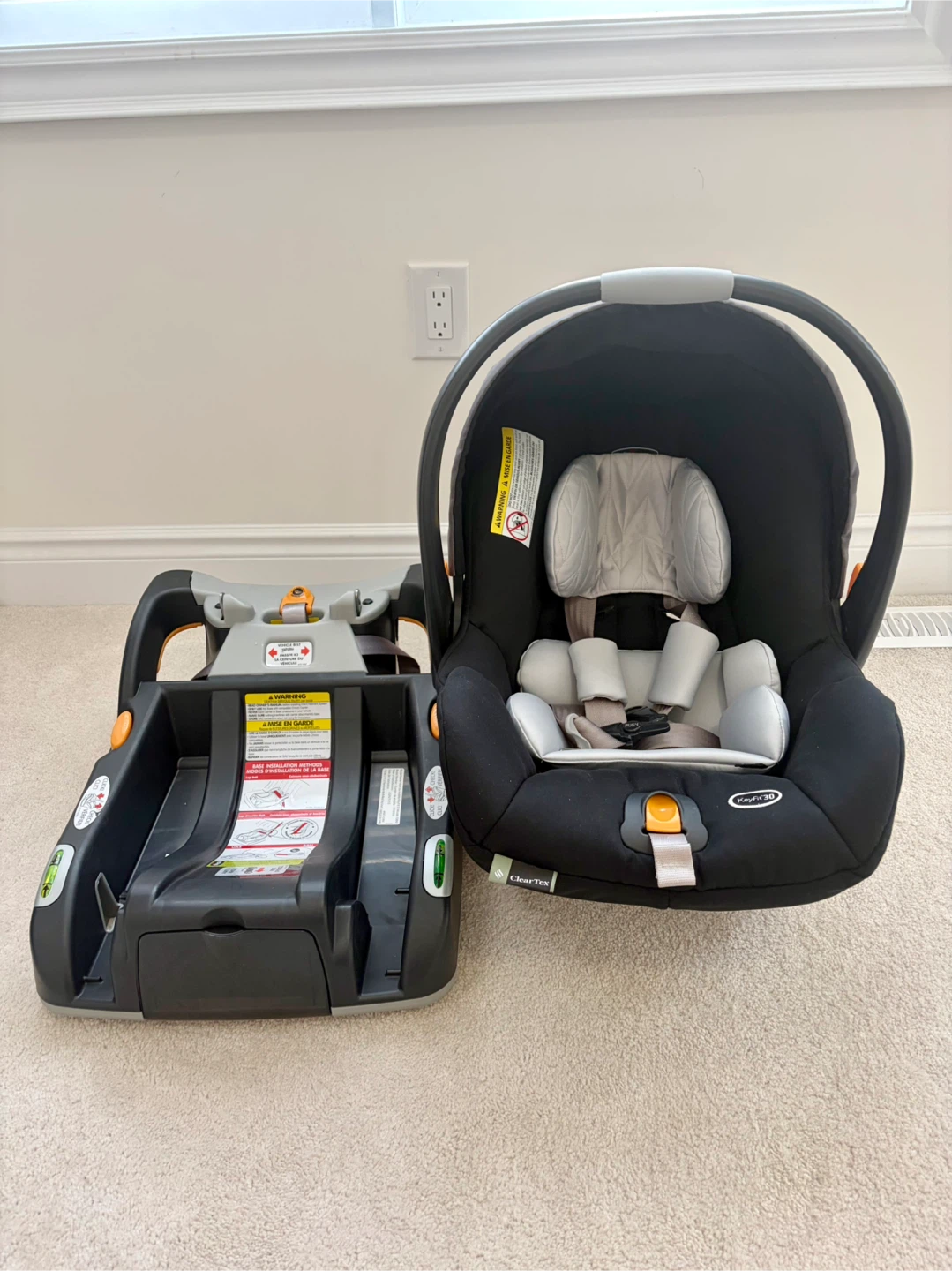 Chicco Infant Car Seat - Keyfit 30 with ClearTex