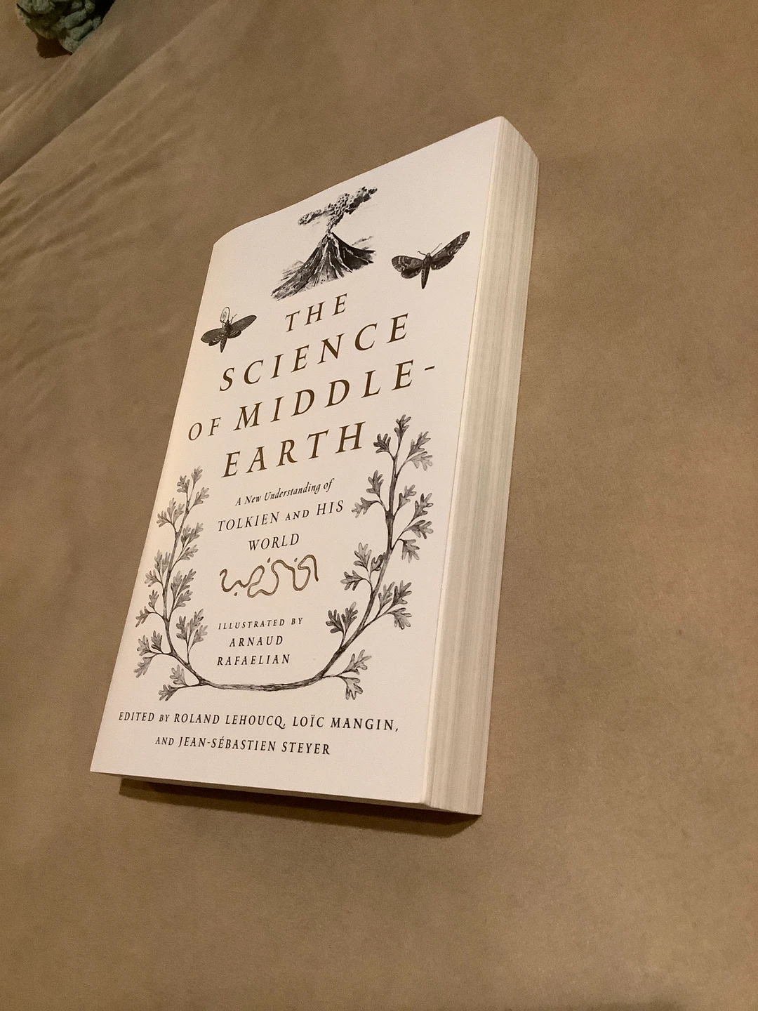 New!The Science of Middle-earth by Roland Lehoucq - photo 3