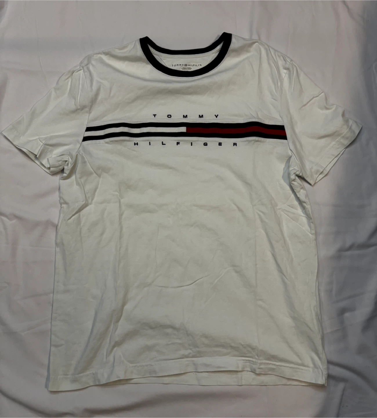 Tommy Hilfiger T-Shirt - Size L
