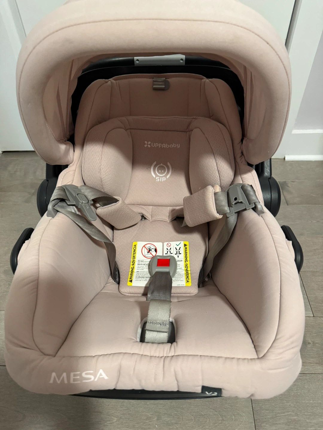 UPPAbaby MESA V2 Infant Car Seat - Excellent Condition! - photo 3