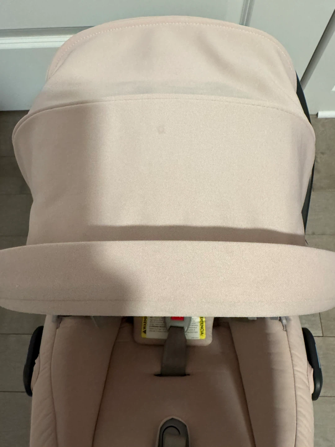 UPPAbaby MESA V2 Infant Car Seat - Excellent Condition! - photo 5