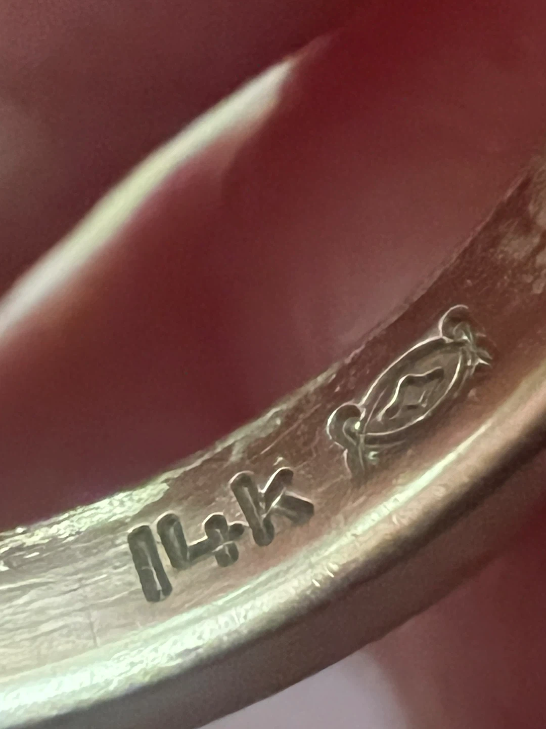 14k Gold Diamond Ring size 8-8.5 - photo 3