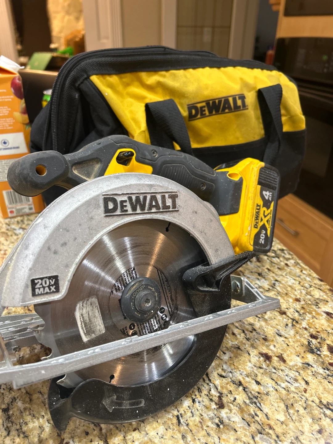 DeWalt 20V Max Circular Saw with Bag