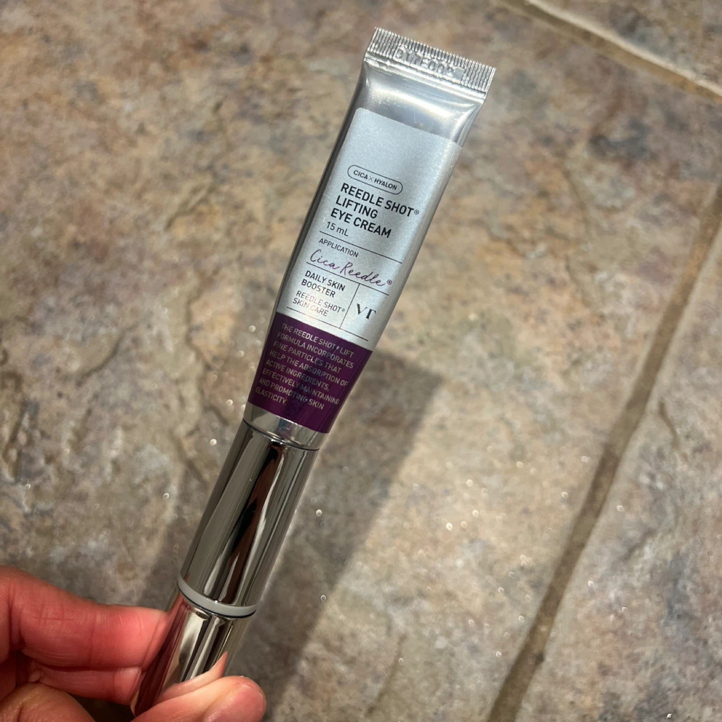 VT Cica Reedle Shot Lifting Eye Cream 15ml, vibrating tip 🥕