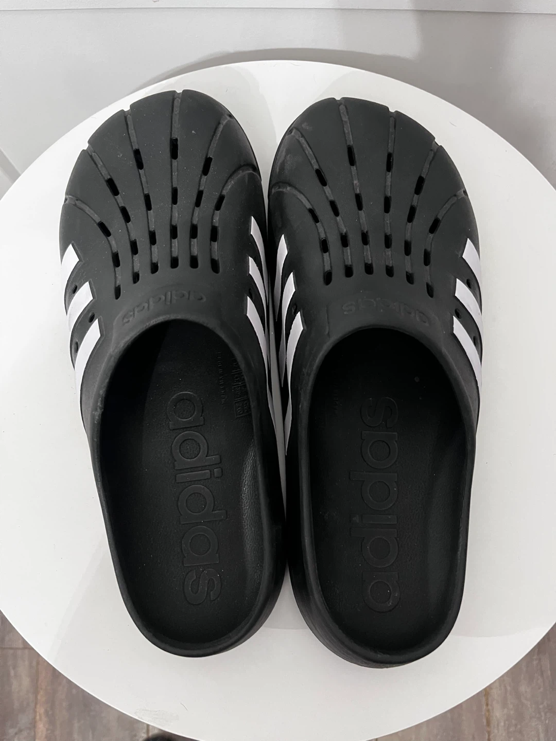 Adidas Adilette Clogs - Black & White size 12 🥕 - photo 2