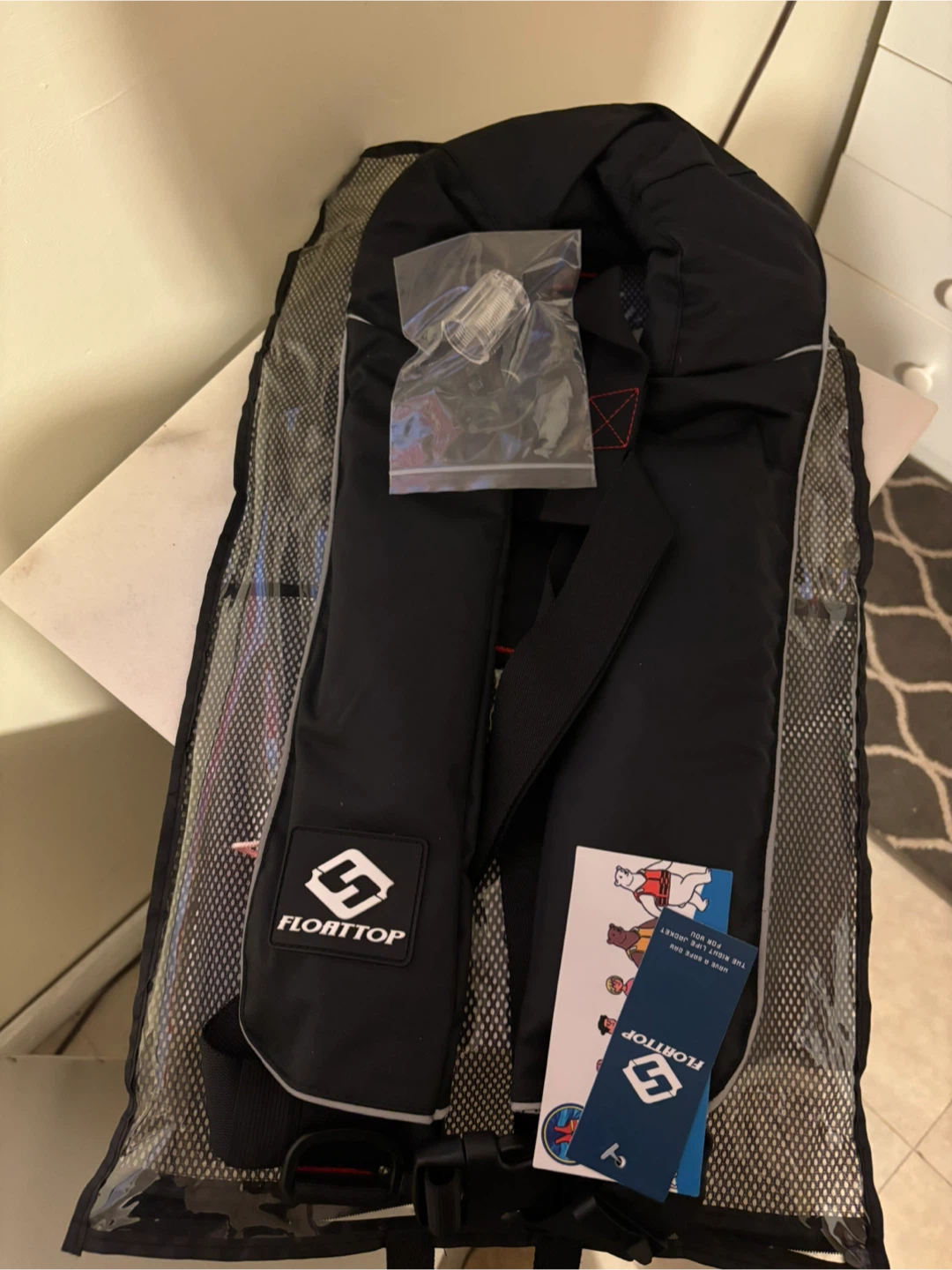 FLOAT TOP Life Jacket - Black