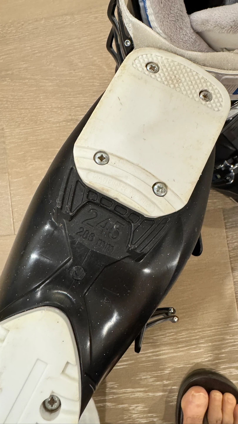 Lange 70 Ski Boots - Size 24.5 - photo 2