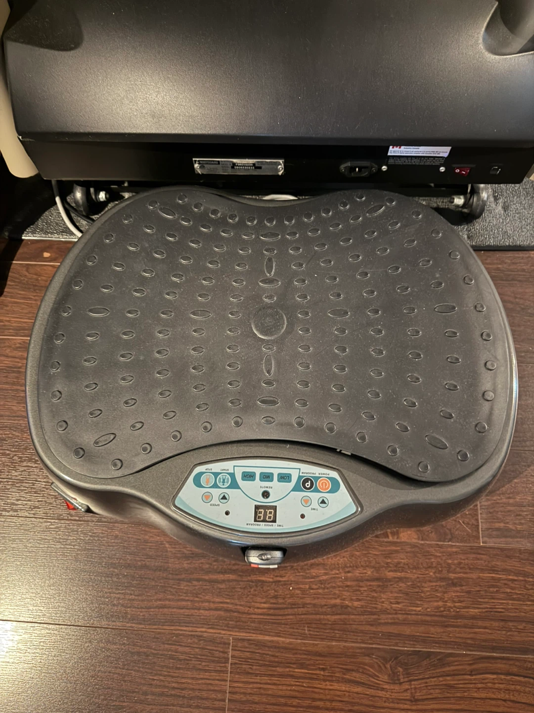 Vibration Plate Exercise Machine - photo 2