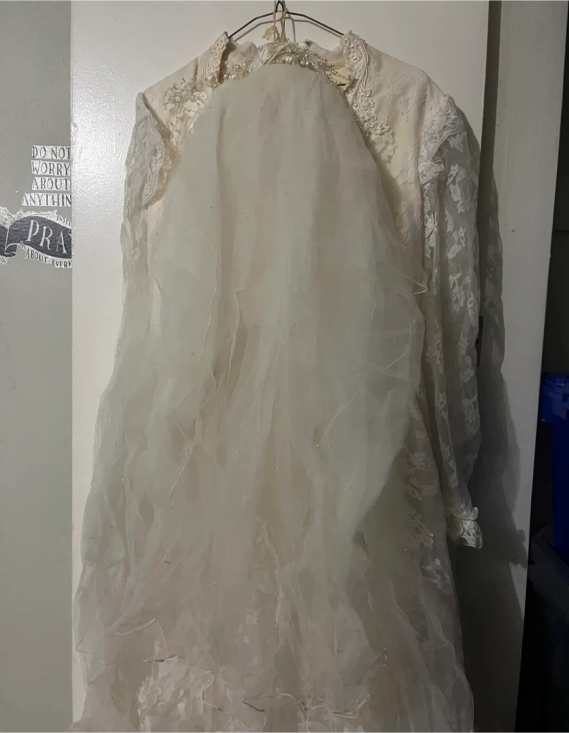 Vintage Wedding Dress, Size 17 - photo 4