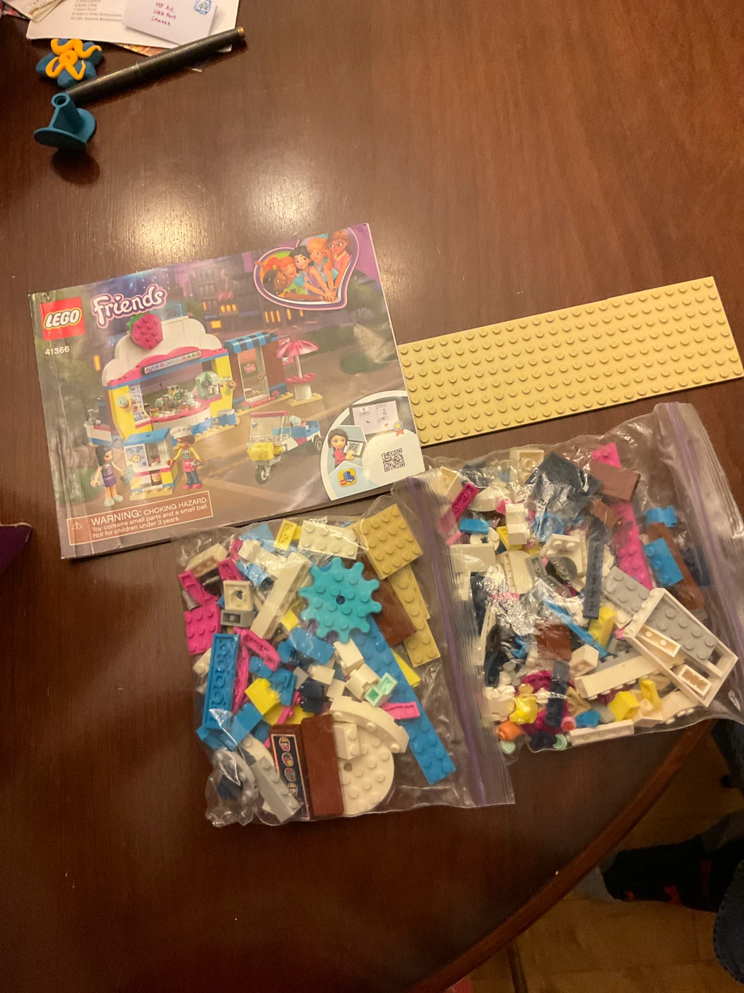 LEGO Friends 41366 Olivia's Cupcake Cafe - photo 2