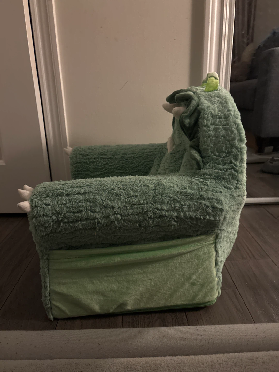 Green Dinosaur Fluffy Toddler Chair - photo 4