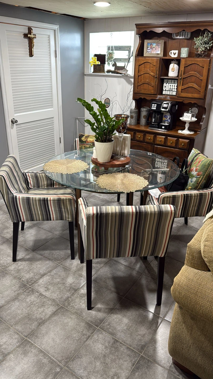 Living Room Furniture - photo 2