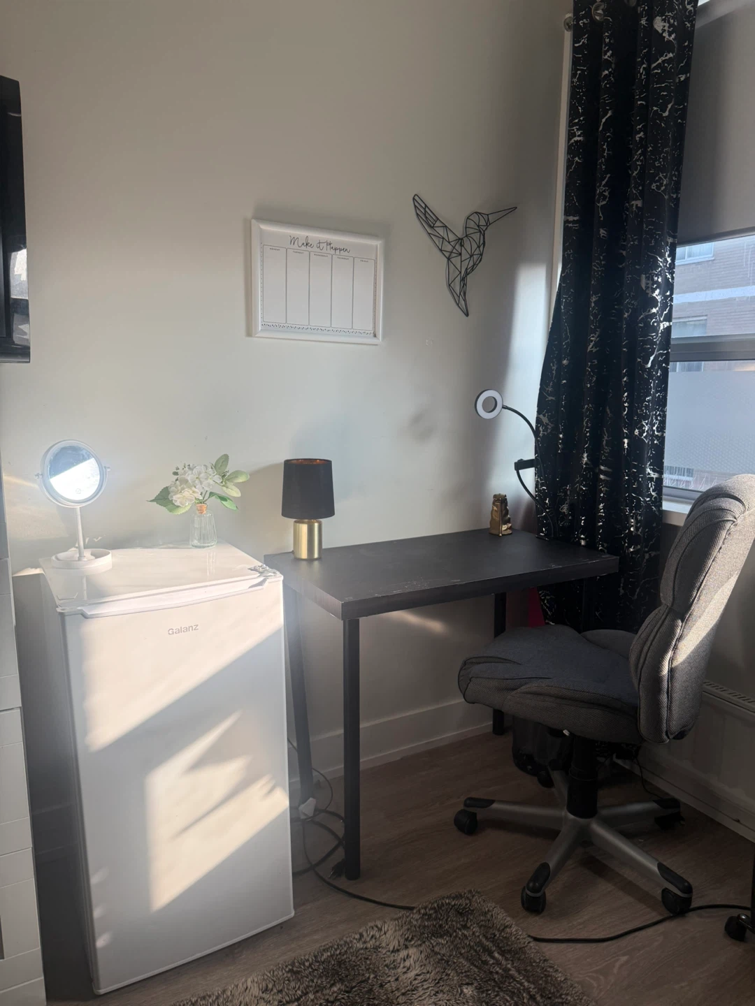 Room for rent in Parkdale - photo 4