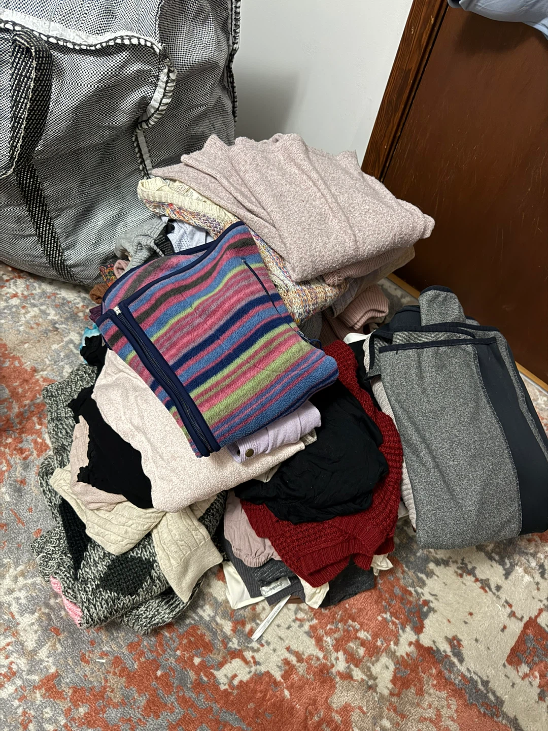 FREE FREE FREE Mixed Clothing Lot - Various Brands & Sizes