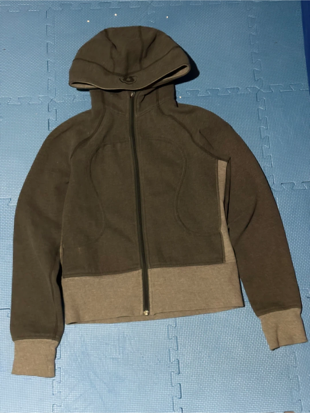 Lululemon Scuba Hoodie Grey/Black