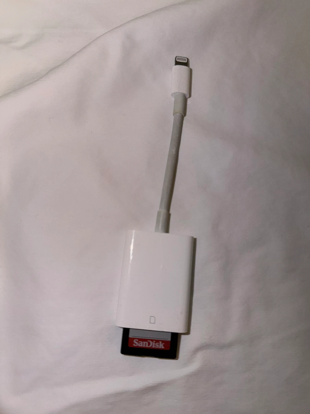 Lightning to SD Card Camera Reader And SanDisk SD Card - photo 3