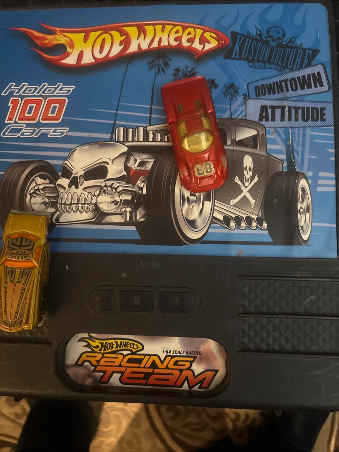 Hot Wheels Car Carrying case 25 cars