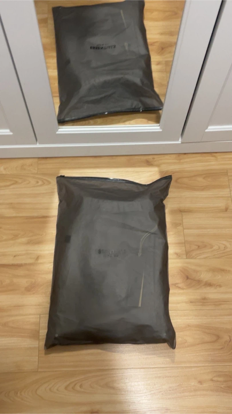 Essentials Fear of God Grey Sweatpants - photo 2
