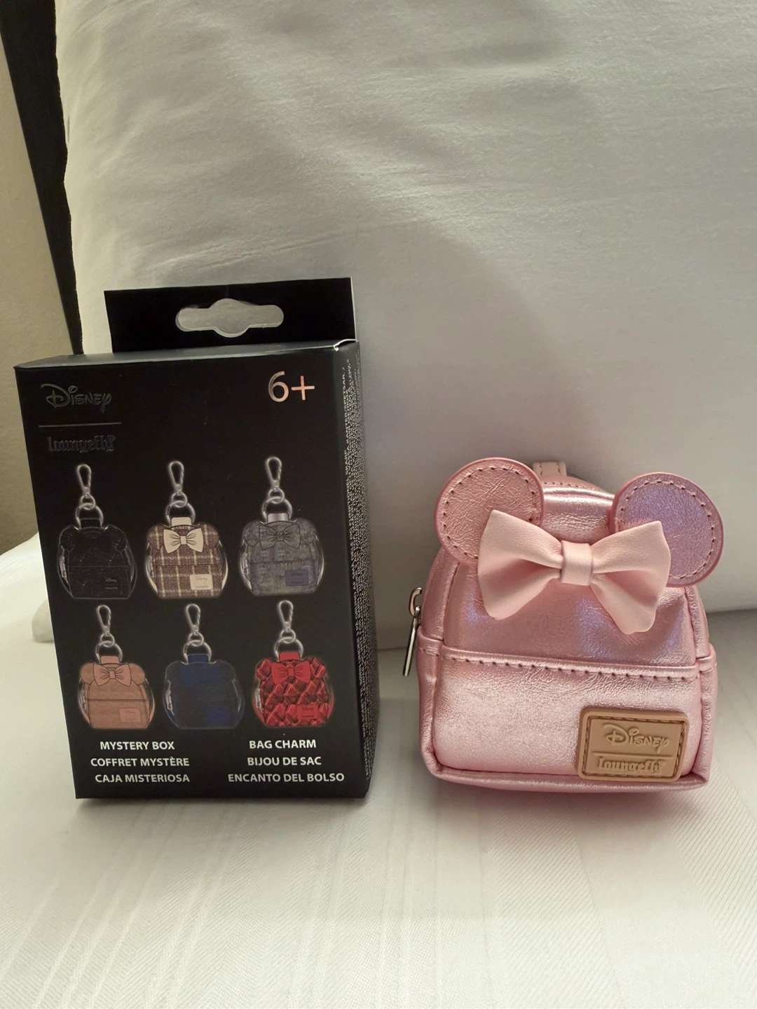 Minnie Mouse Glitter Mystery Mini Backpack Keychain Charm