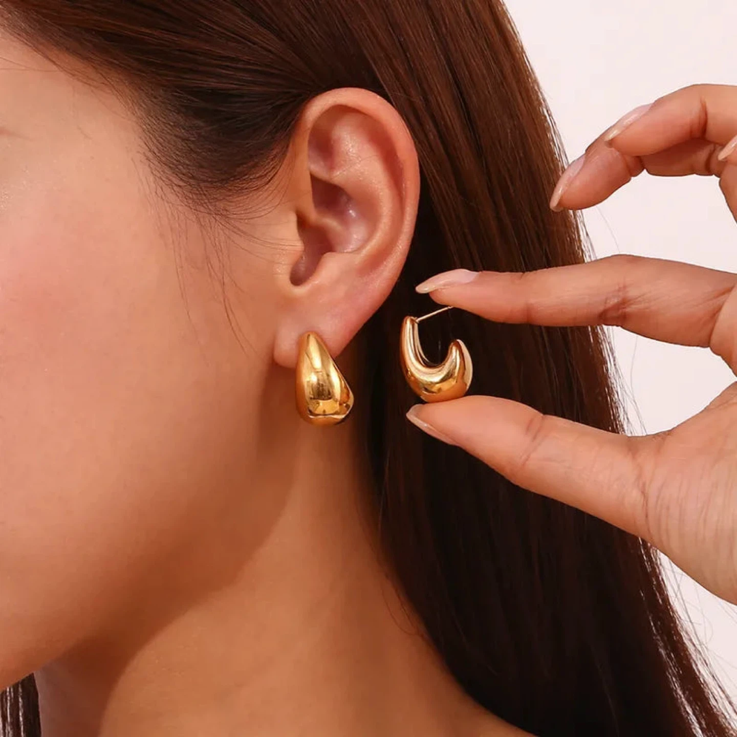 Geochic Studs