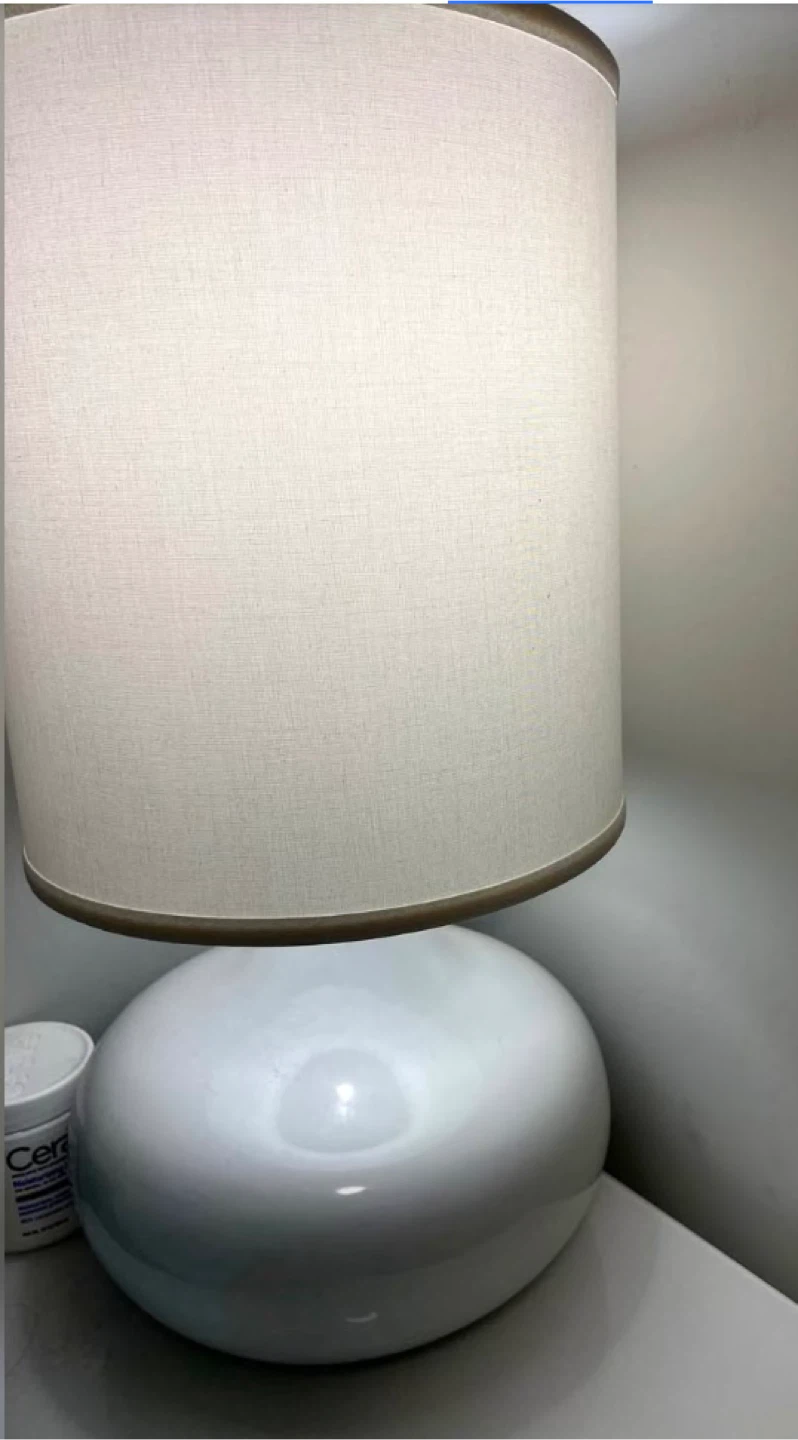 Large Table Lamp with White Base and Beige Shade 🥕