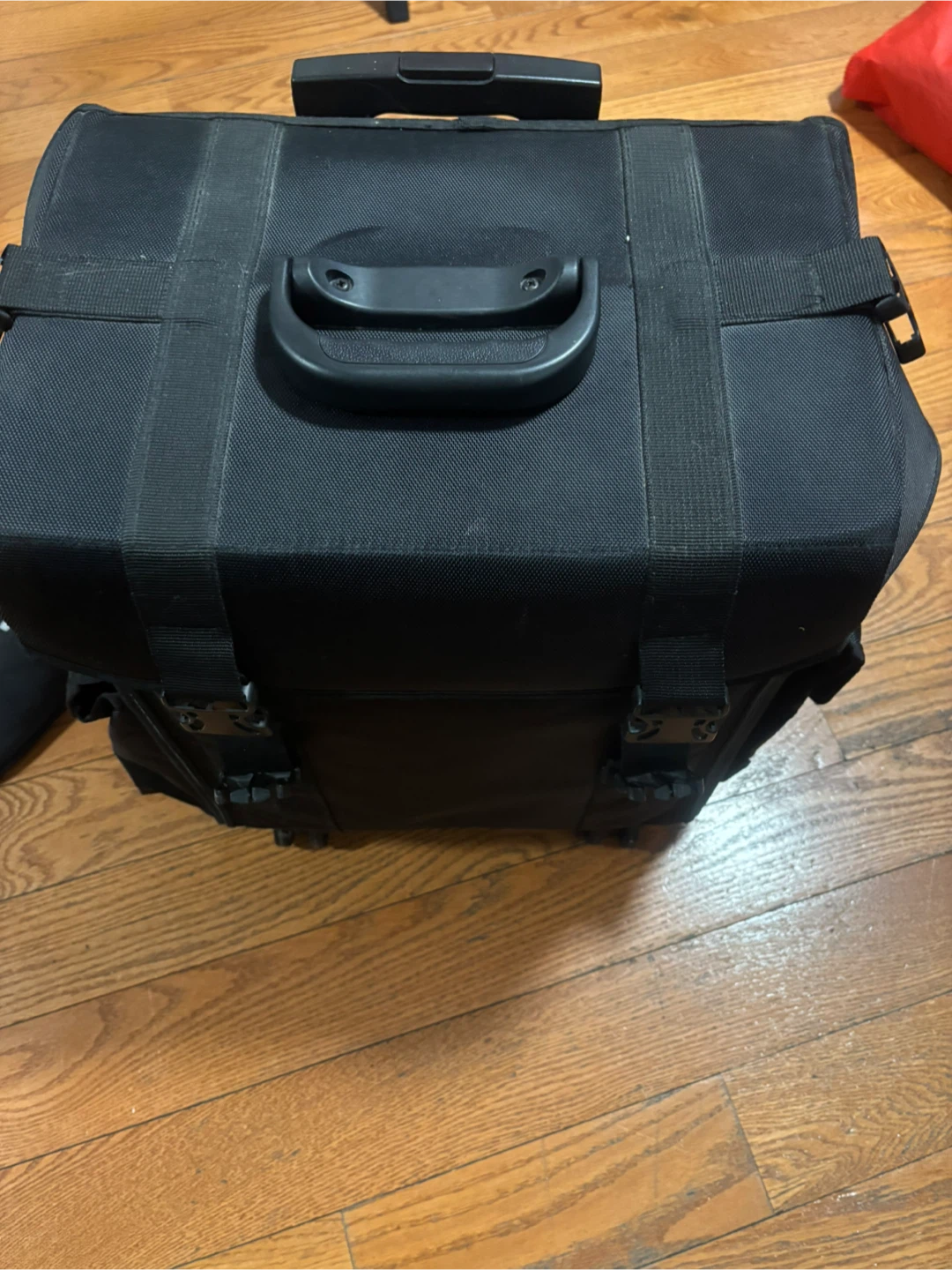 Makeup Artist Rolling Train Case
