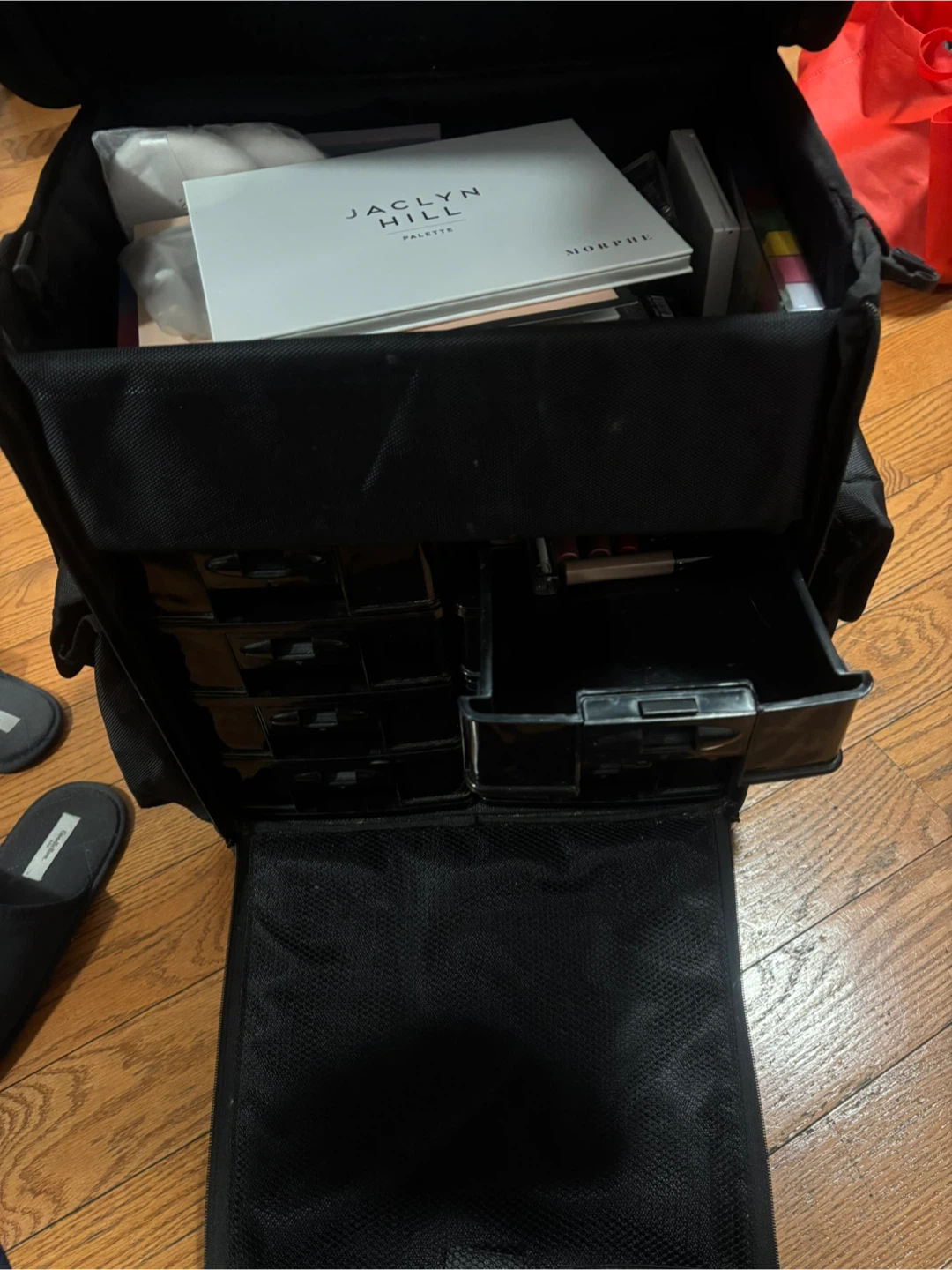 Makeup Artist Rolling Train Case - photo 5