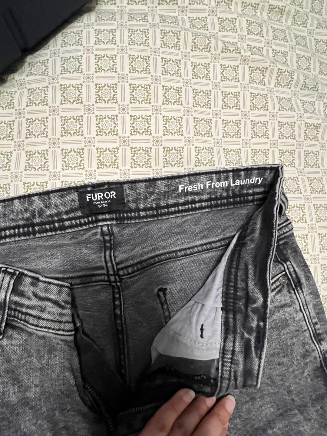 FUROR Jeans - Size 33/34 - photo 4