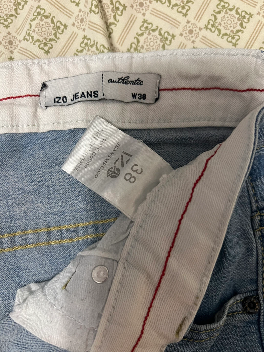 IZO Jeans Shorts - Size W38 - photo 2