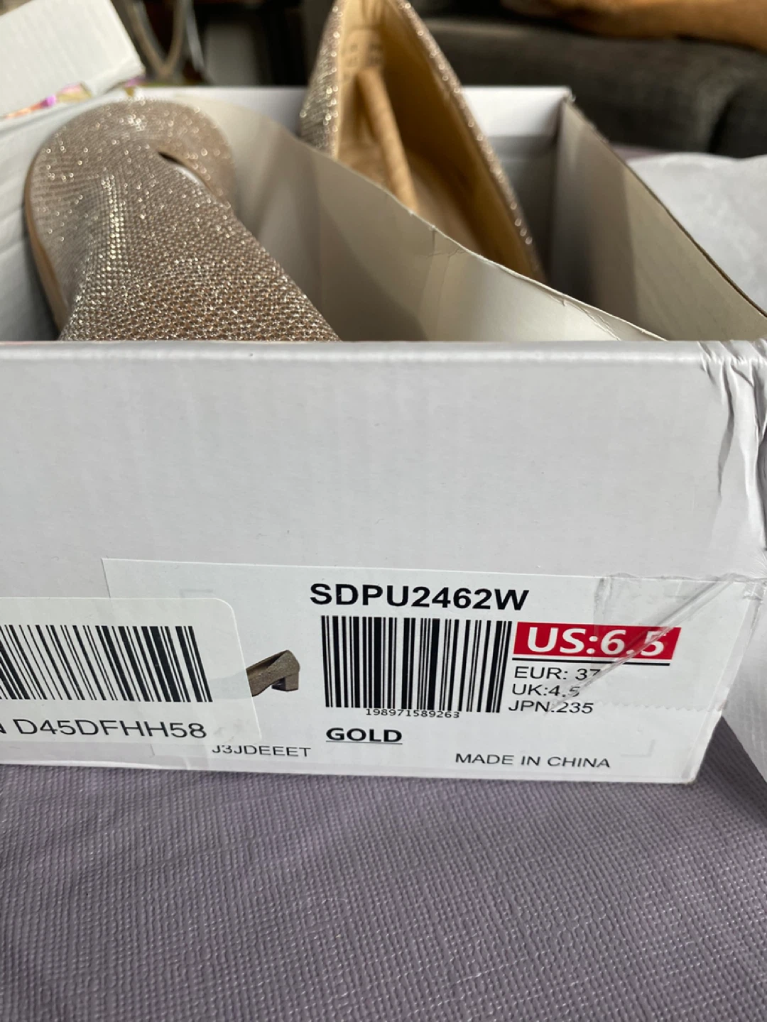 Dream Pairs Gold Glitter Flats - Size 6.5 - photo 2