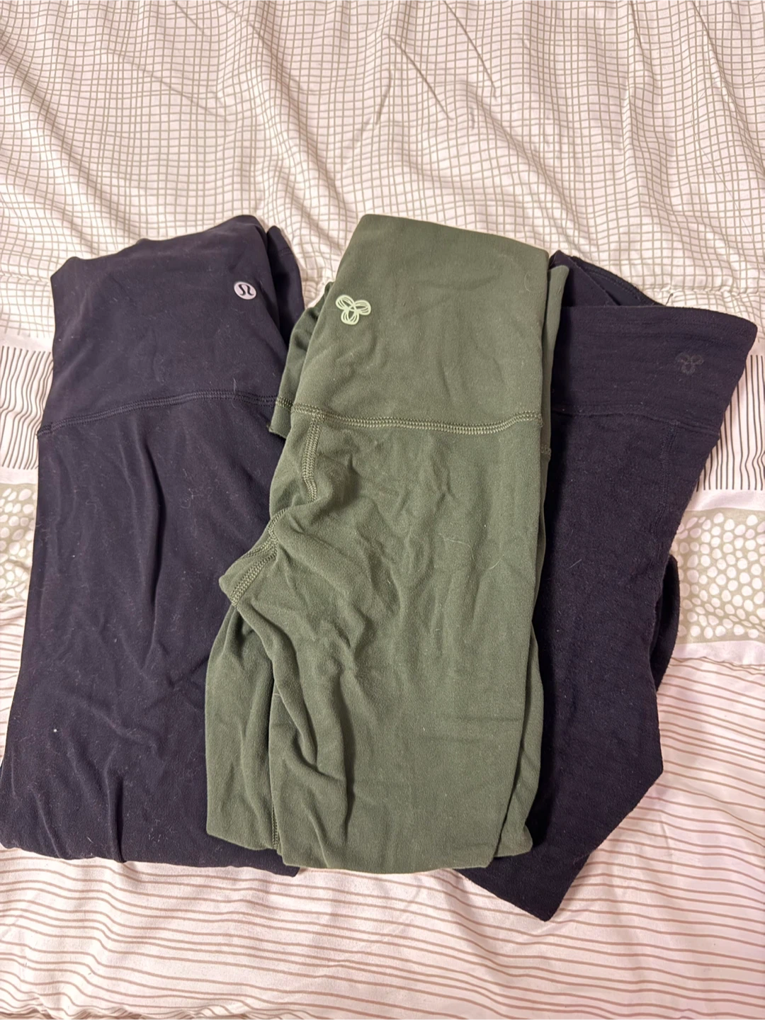 Lululemon & TNA Leggings Bundle sz SMALL