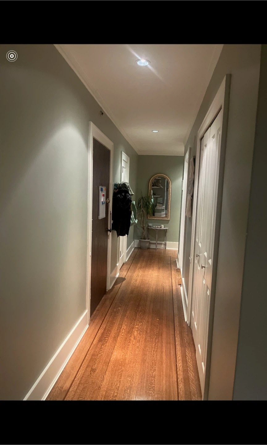Renting large bedroom - photo 5