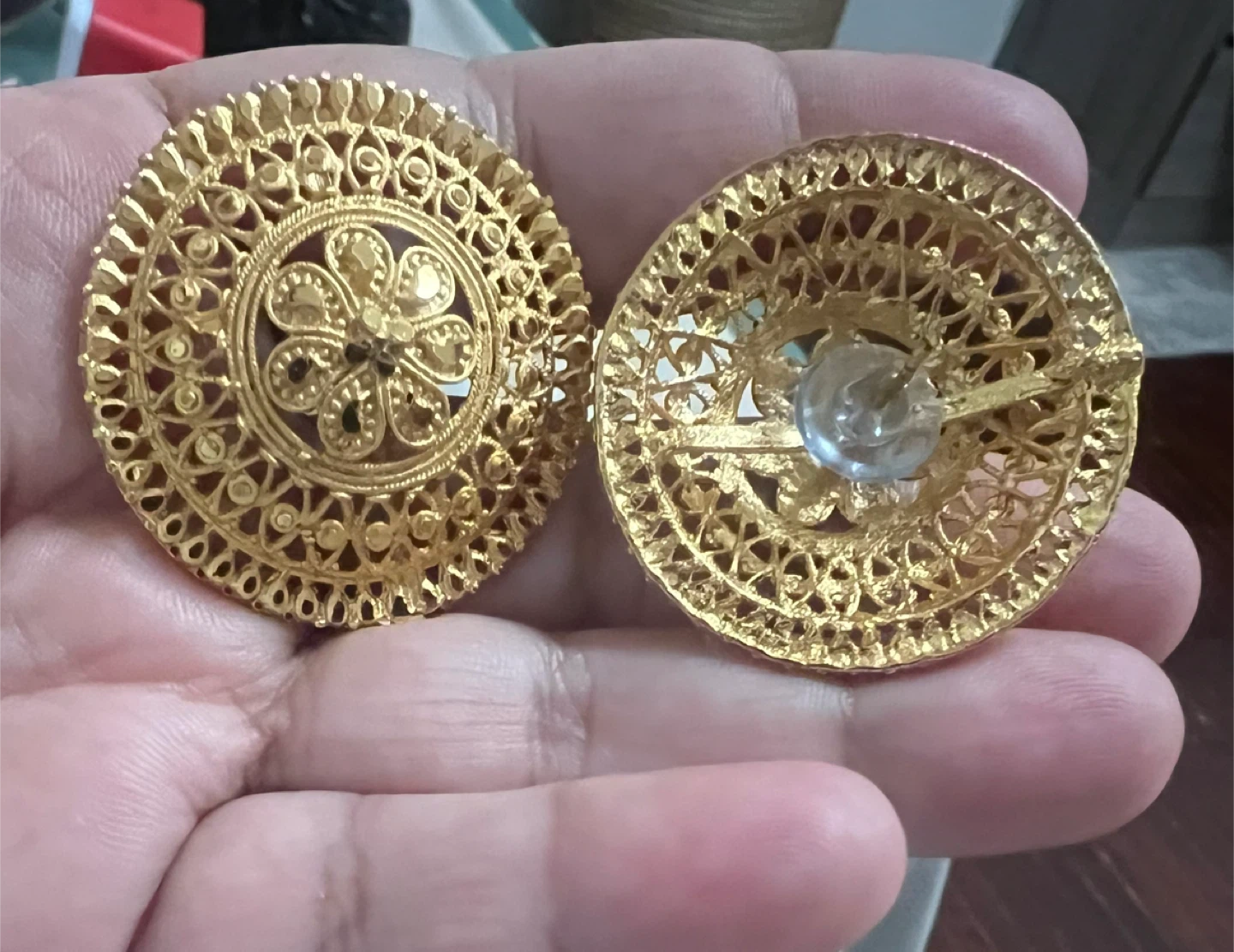 Gold Tone Floral Design Earrings - photo 2