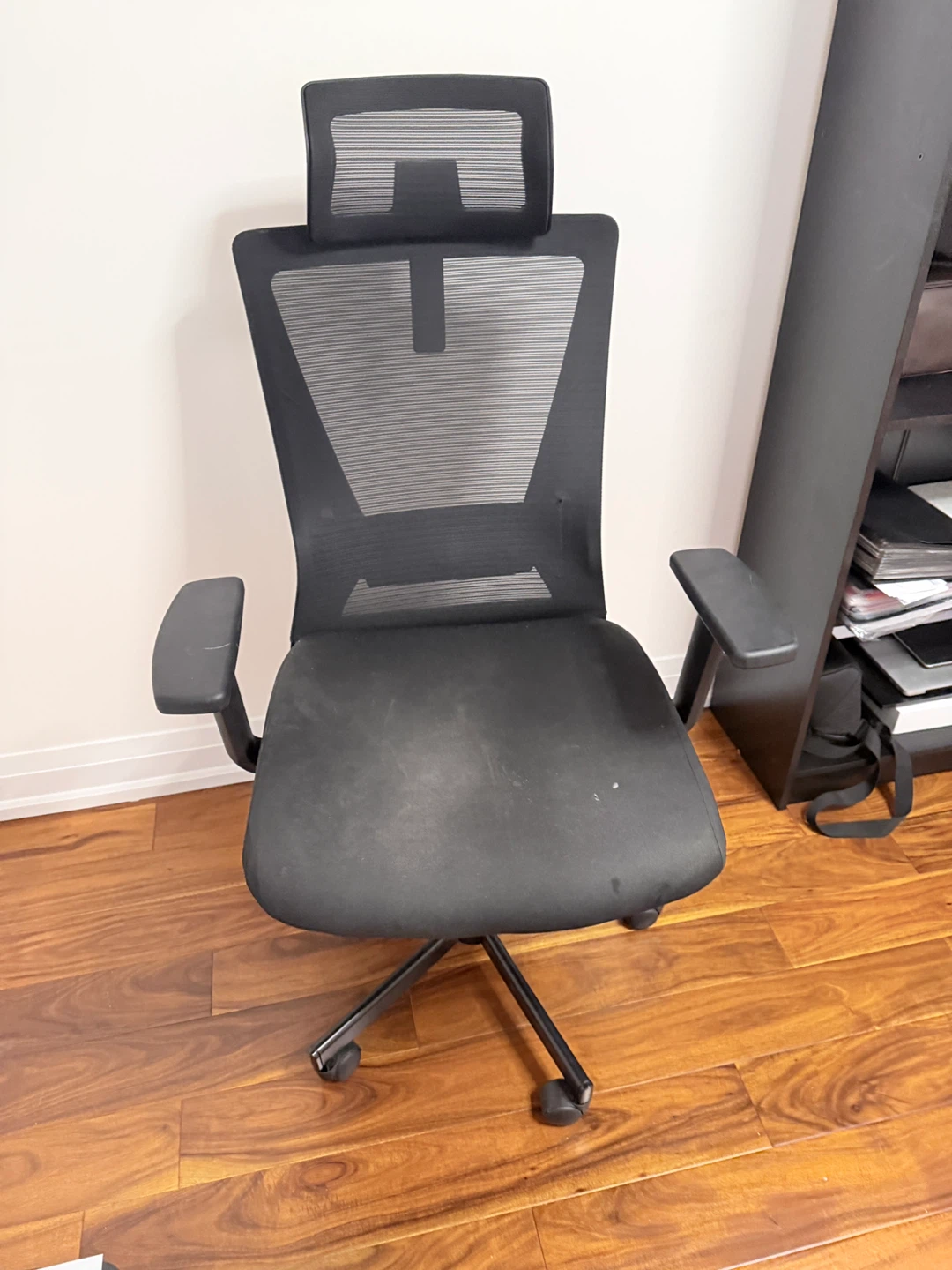 Black Ergonomic Mesh Office Chair - photo 3