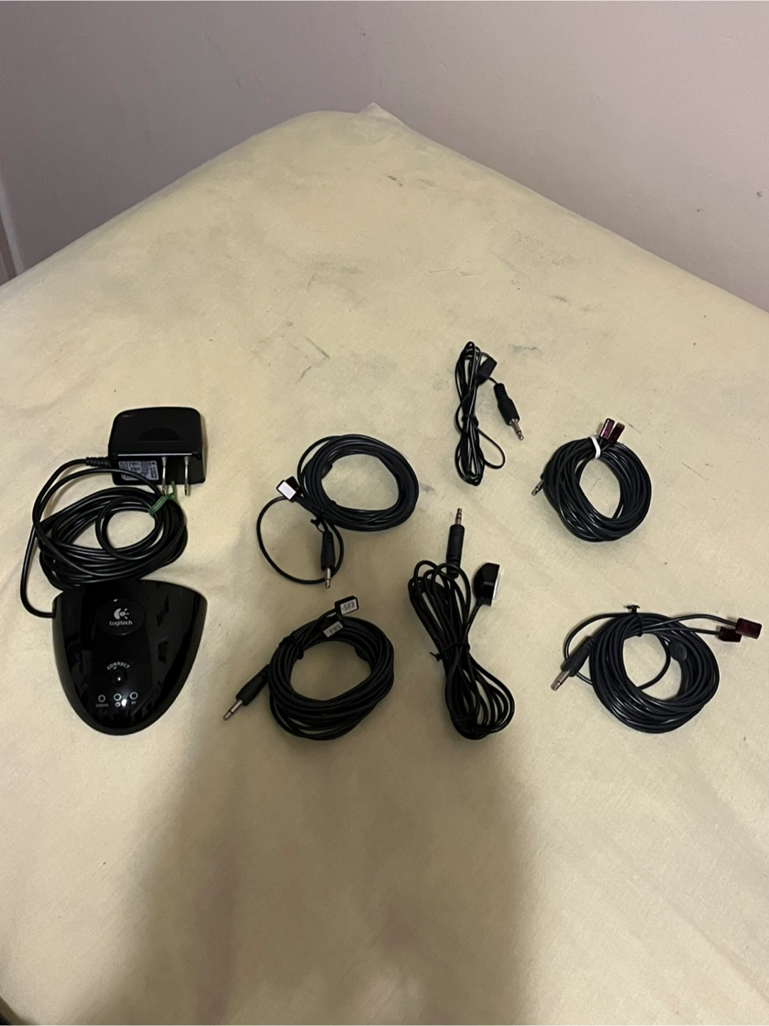 Logitech Connect Hub with Accessories - photo 3