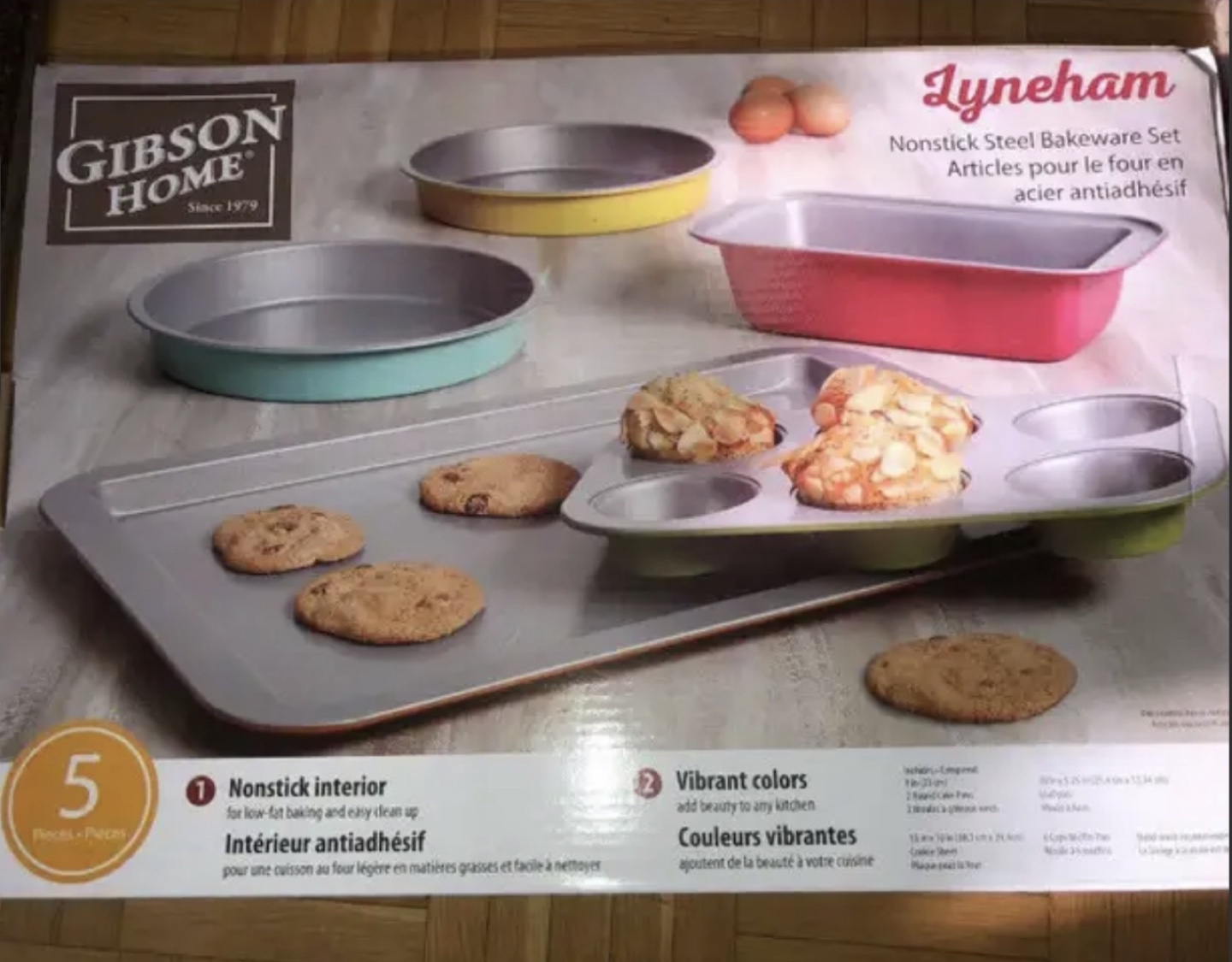 Brand New-Nonstick Steel Bakeware Set - 5 Piece
