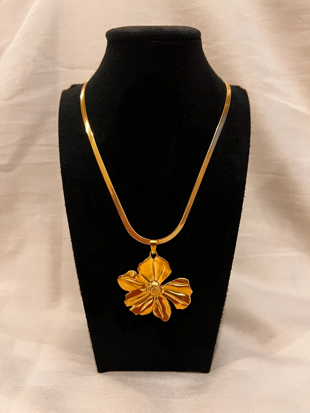 18K Gold Plated Golden Bloom Necklace