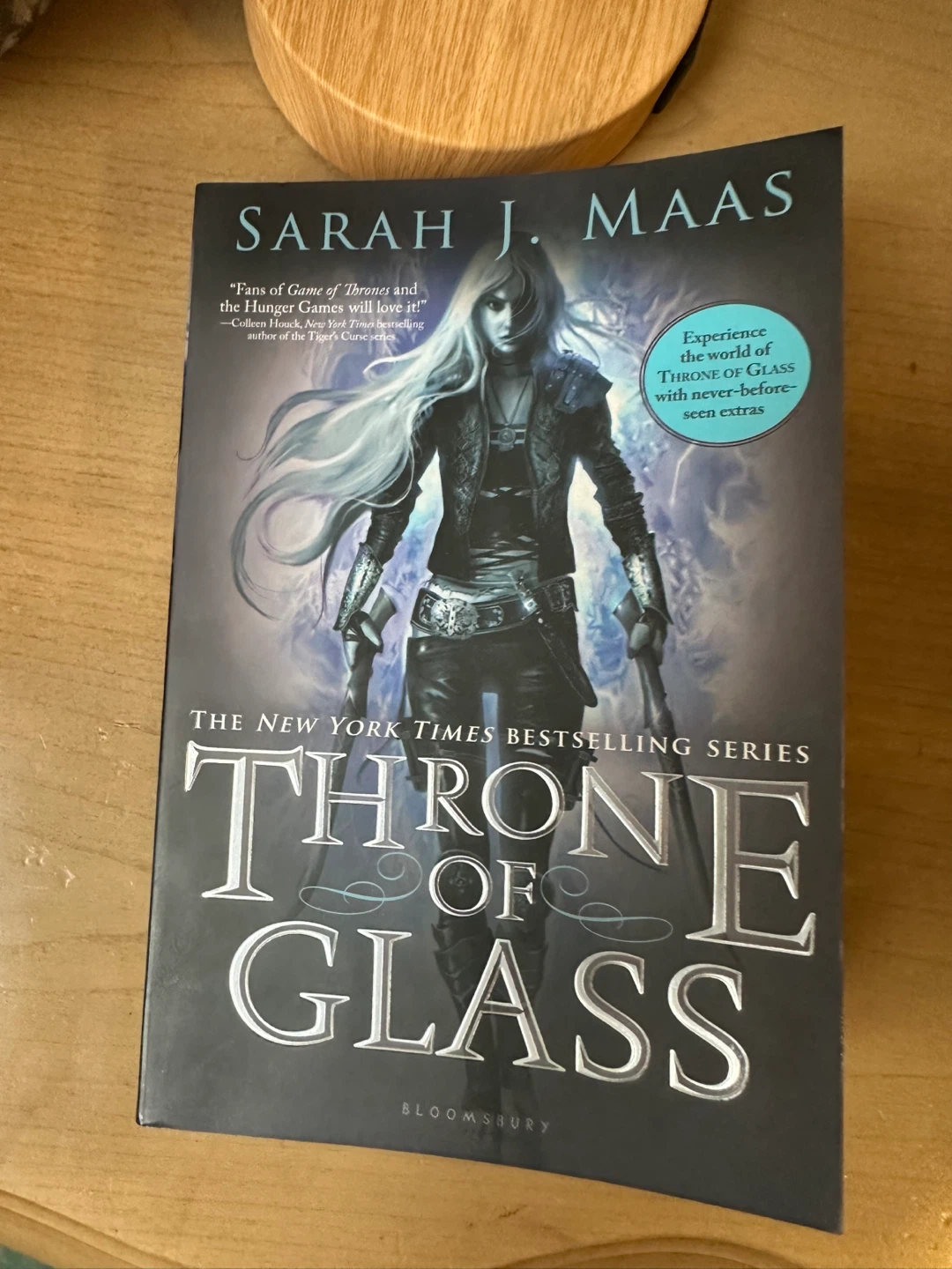 Throne of Glass & A Court of Thorns and Roses Books - photo 4