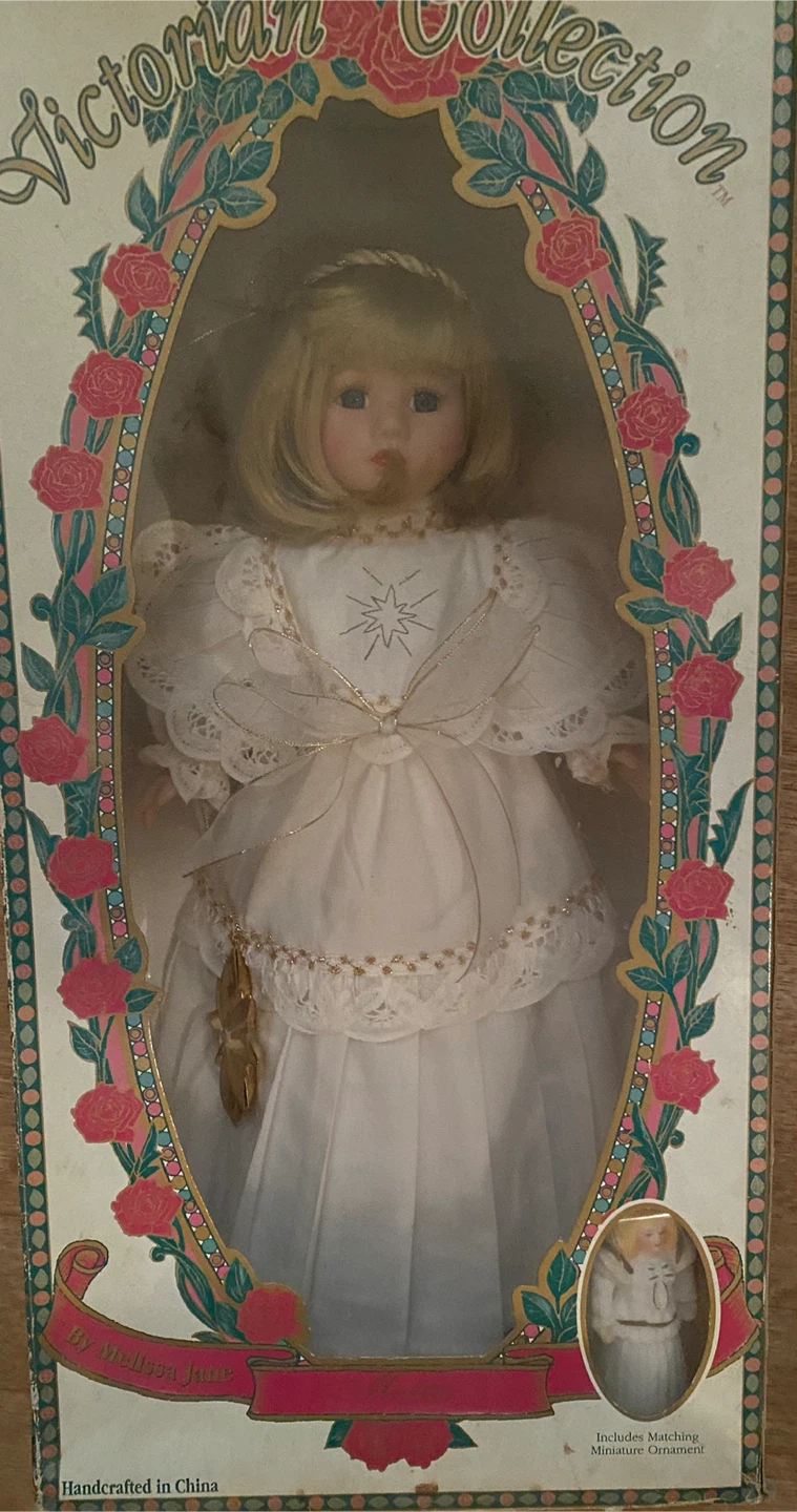 Victorian Collection Limited Edition Doll - photo 4