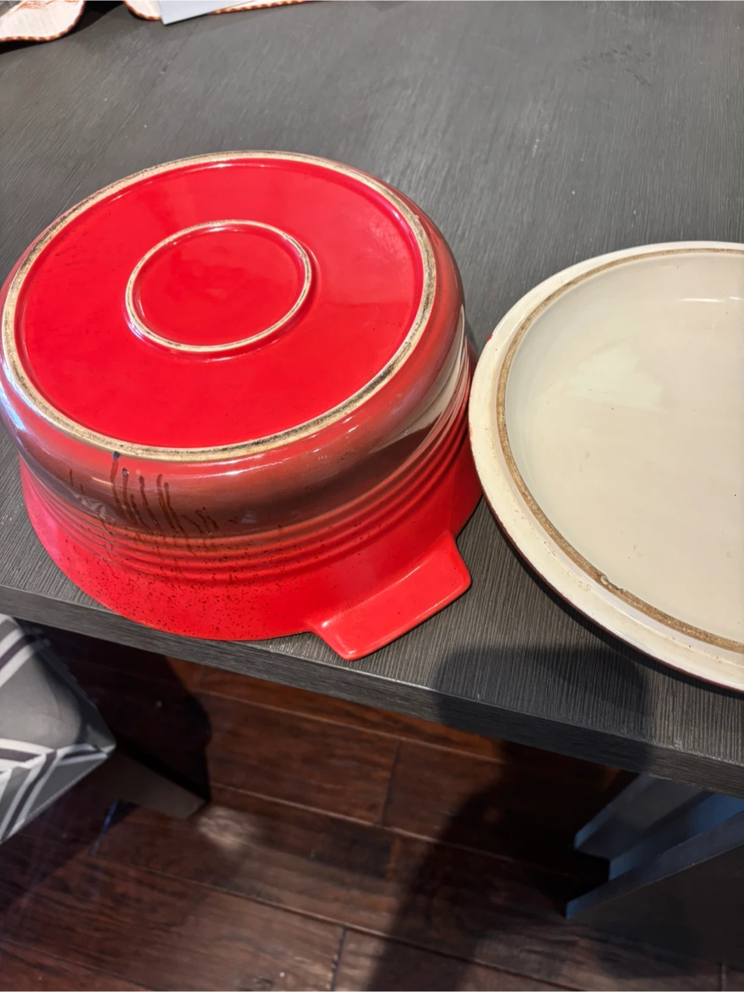 Red Enamel Dutch Oven - photo 4