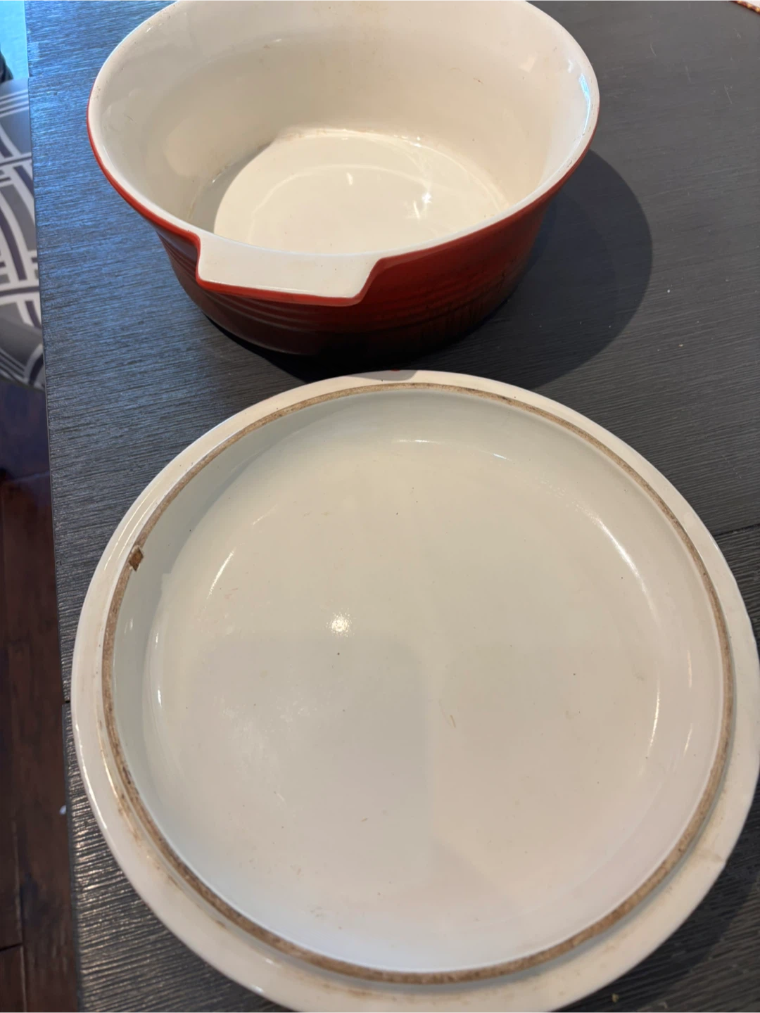 Red Enamel Dutch Oven - photo 3