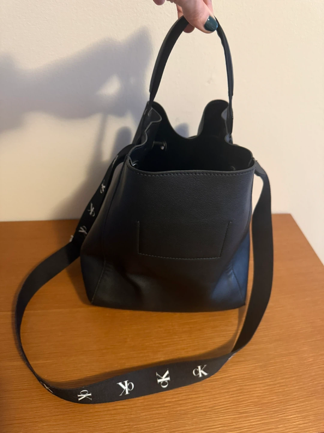 Calvin Klein Black Bucket Bag - photo 2